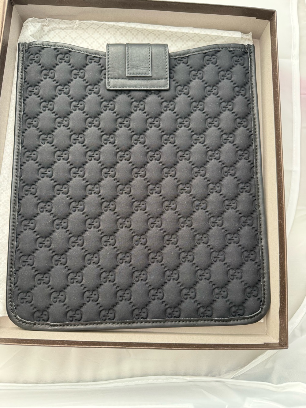 Vintage Gucci Logo Neoprene IPad Case Black - Picture 4 of 13